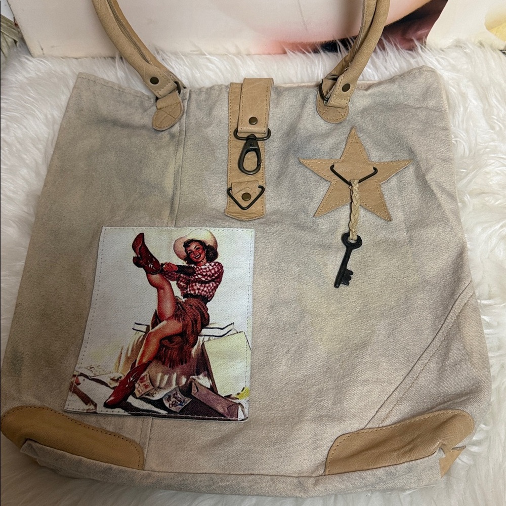 Vintage Addiction Canvass Beige Tote Bag with Star and Key Charm Leather Handle